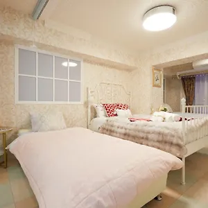 Apartment Papillon Paradis Higashi-shinjuku, Tokyo